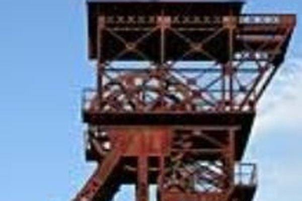 Chevalement de mine dans les Cévennes